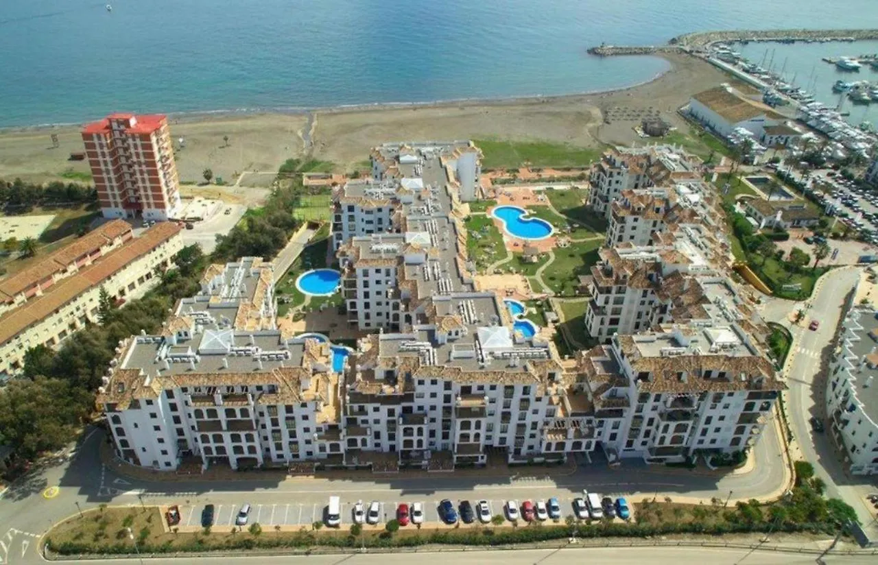 Stunning 2-Bed Apartment In Marina De Le Duquesa Manilva