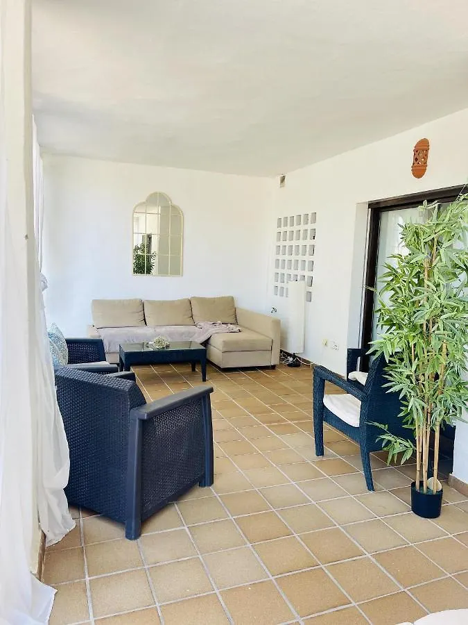 Stunning 2-Bed Apartment In Marina De Le Duquesa Manilva İspanya